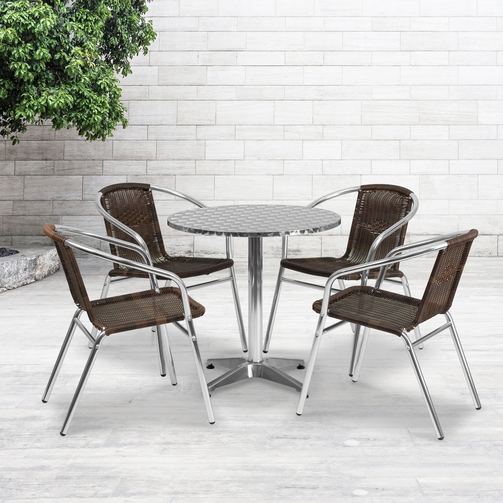 round metal outdoor chairs