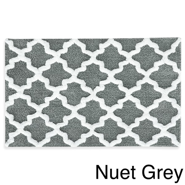 grey and white bathroom rugs