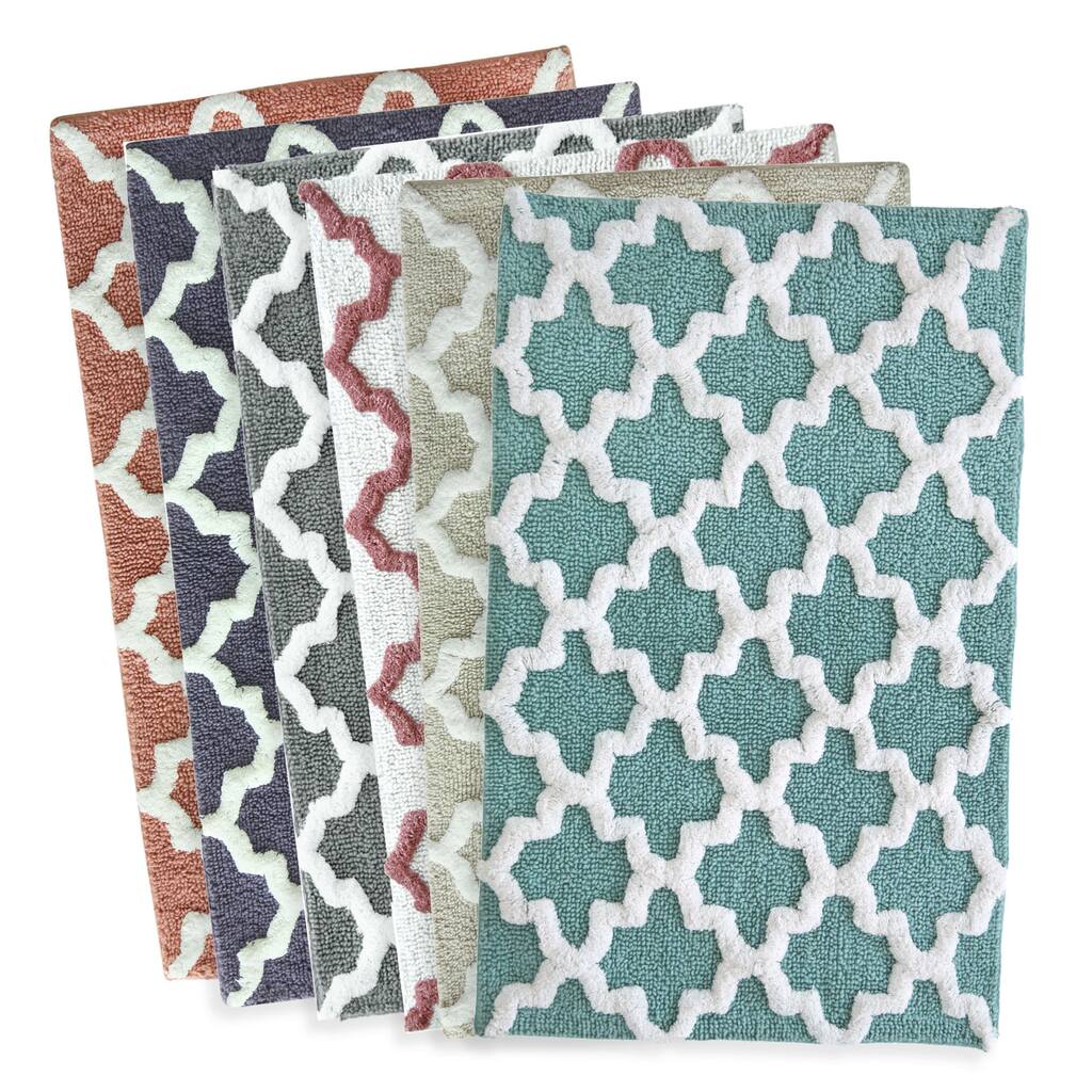 Jessica Simpson Quatrefoil 21 x 34 Bath Rug