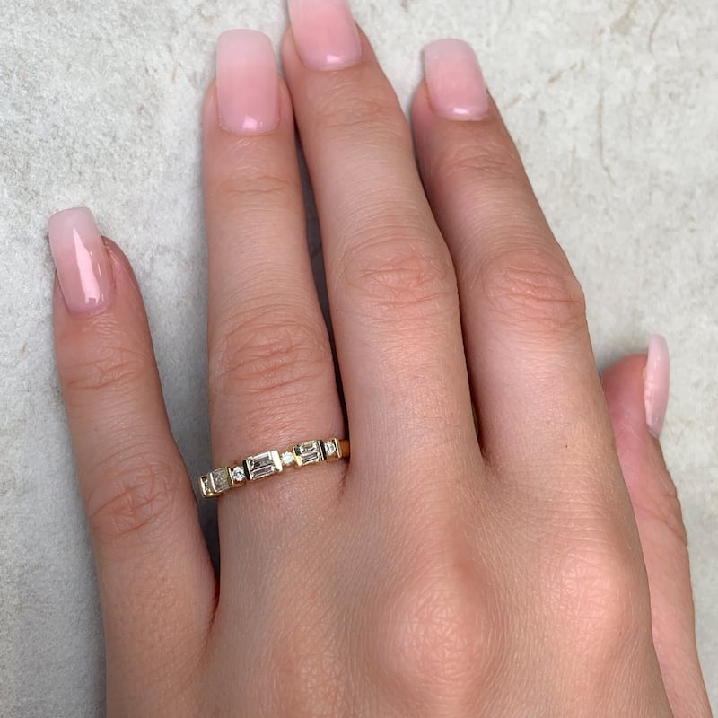 Miadora 10k Yellow Gold 1/5ct TDW Parallel Baguette and Round Diamond Stackable Anniversary Band Ring(G-H, I2-I3)