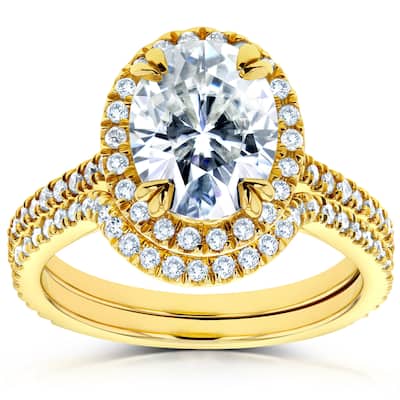 Annello by Kobelli 14k Yellow Gold 2 3/5ct TGW Moissanite and Diamond Oval Halo Fitted Bridal Rings Set (2pc Set)