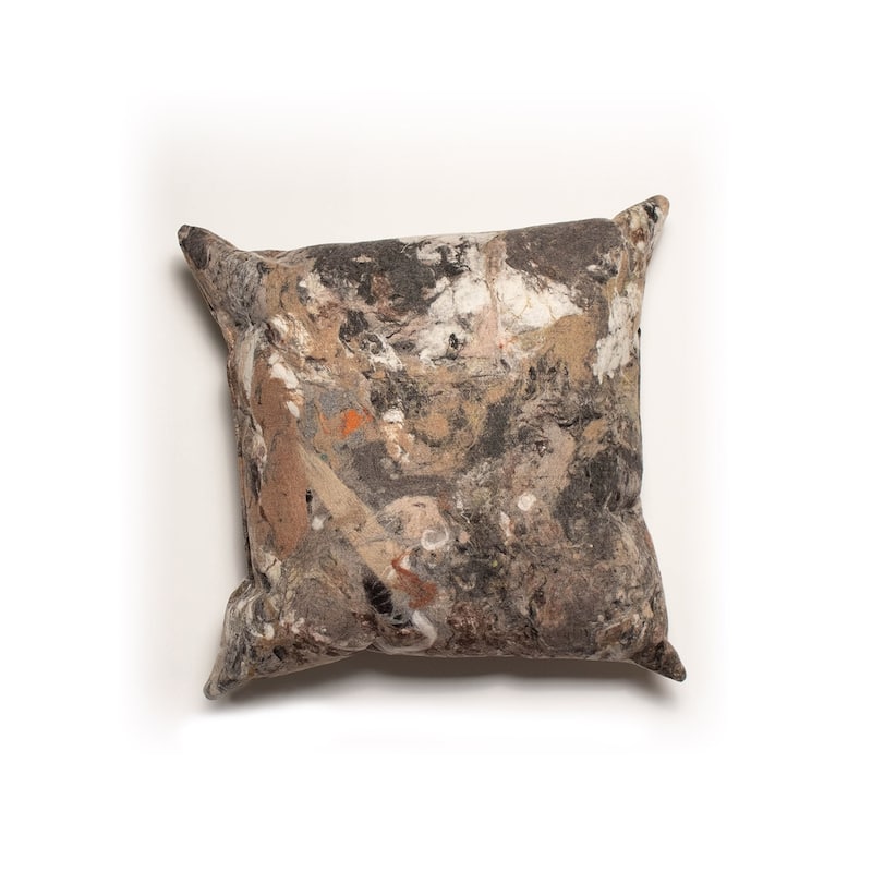 Liora Manne Stone 18-inch Throw Pillow - Green/Yellow/Brown