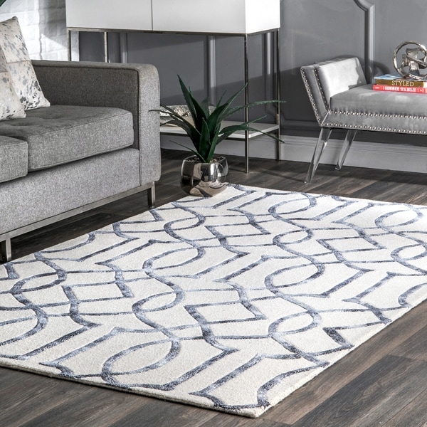 nuLOOM Handmade Interlocking Trellis Wool/ Viscose Silver Rug (5' x 8')