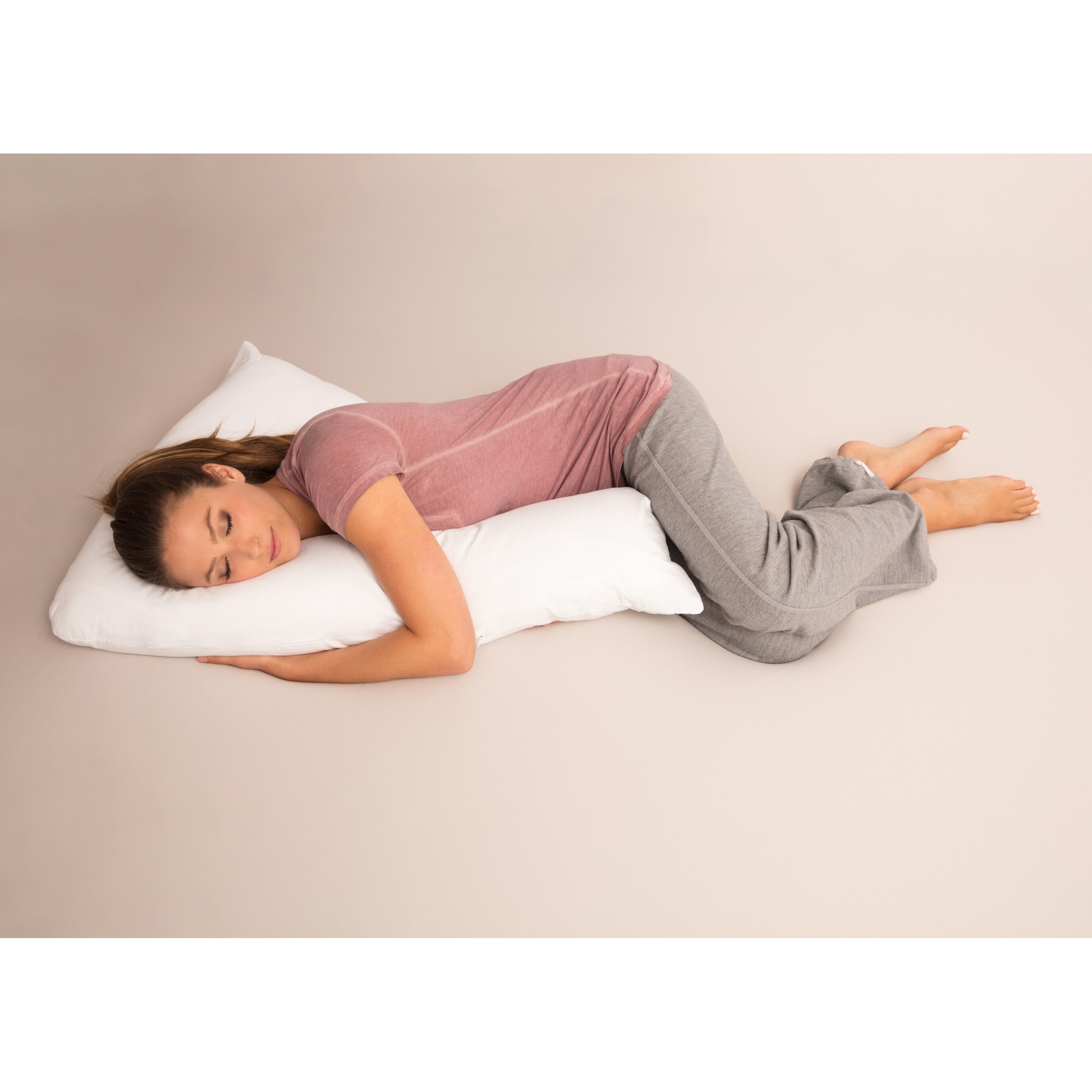 https://ak1.ostkcdn.com/images/products/10812283/L-Shaped-Long-Body-Pregnancy-Pillow-with-Neck-Support-for-Side-Sleeping-2df581d8-db03-4cb0-ba32-450d2d25c87c.jpg