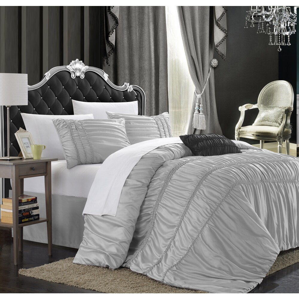 Details about   Chic Home Shefield 5 Piece Comforter Set Geometric Gold Tone Metallic Lattice Pa 