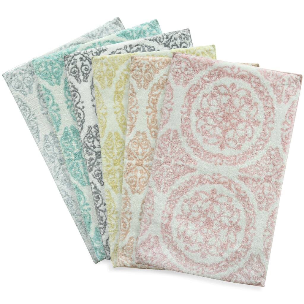 Jessica Simpson Ornamental Bath Rug (21 x 34)