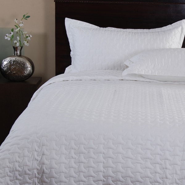 Shop Cosmo White 3-piece Quilt Set - Free Shipping Today - Overstock ...