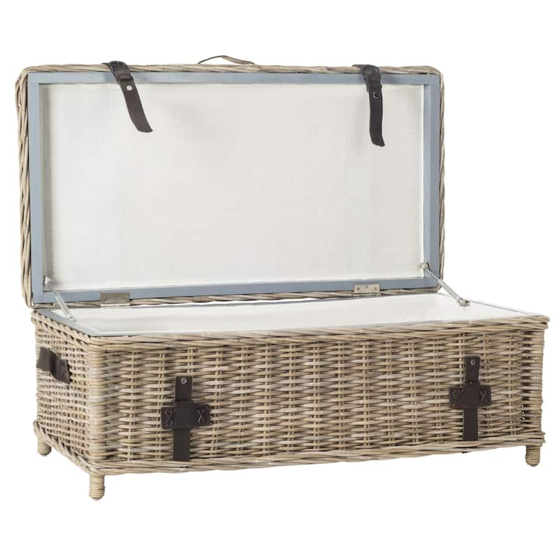 SAFAVIEH Navarro Grey Natural Rattan Storage Trunk - 45.7" x 23.6" x 18.2"