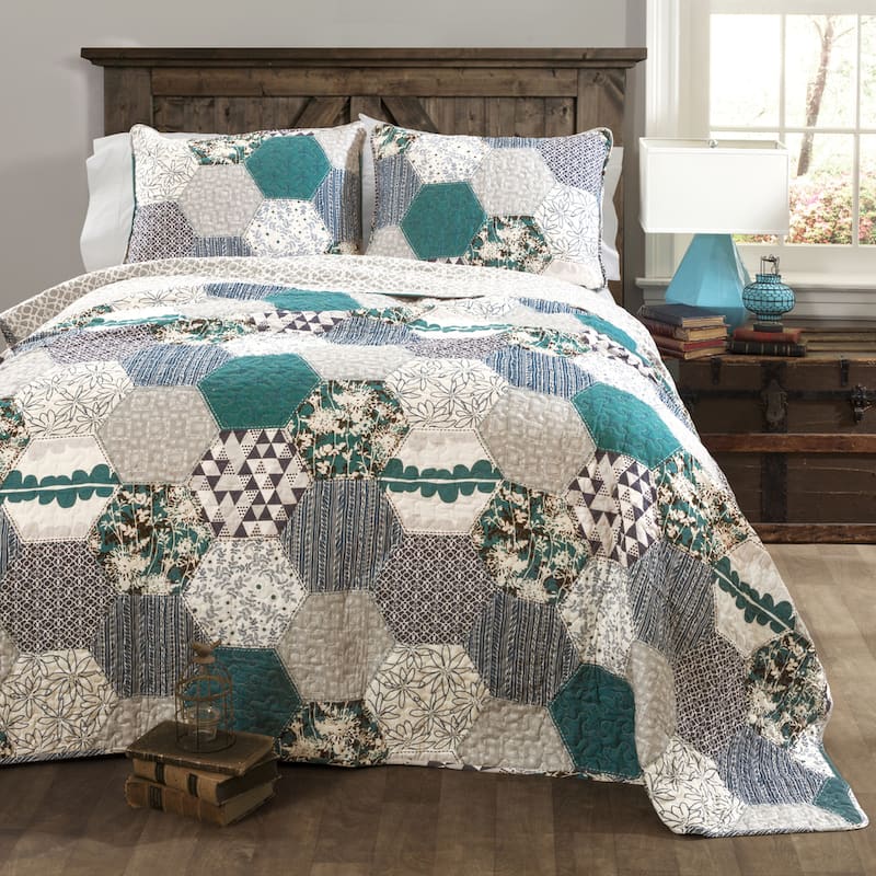 Lush Decor Briley 3-piece Quilt Set