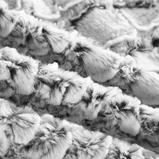 Silver Orchid Monroe Grey Faux Fur Queen 3-piece Comforter Set