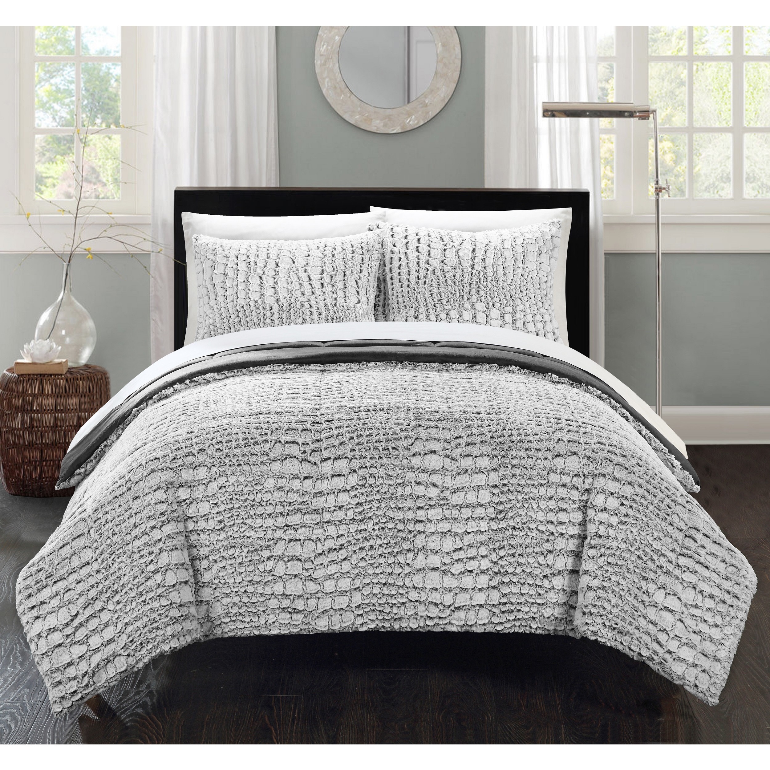 Life at Home Faux-Fur Ribbed Comforter 3-Piece Set Full/Queen