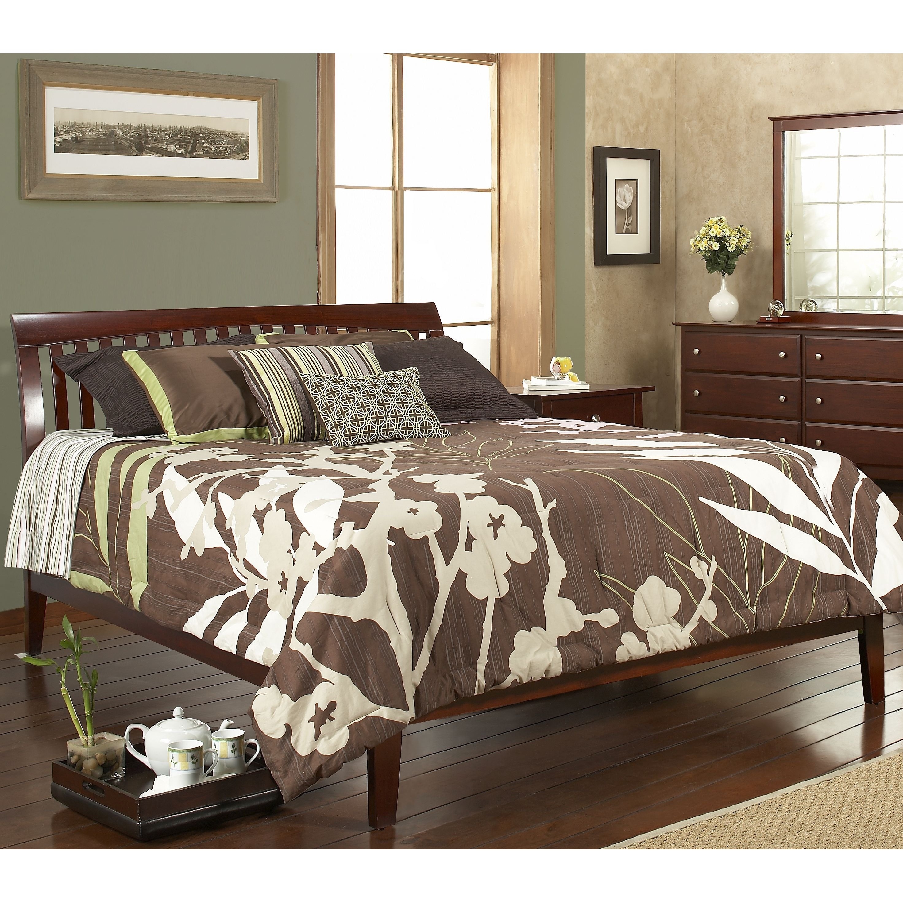 Domusindo Contemporary Shaker Queen size Platform Bed Brown Size Queen