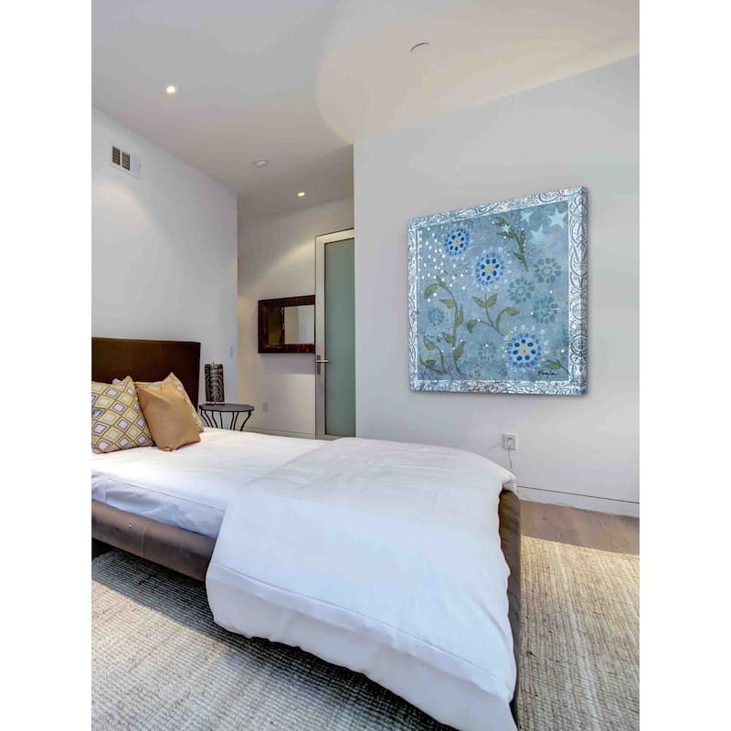 Marmont Hill - Eves Flowers by Evelia Painting Print on Canvas - Multi-Color