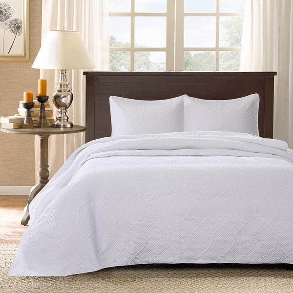 The Gray Barn Graysen White Bedspread Set