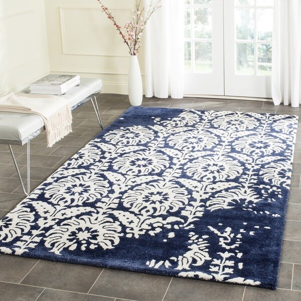 Safavieh Handmade Bella Navy/ Ivory Wool Rug - 8' x 10'