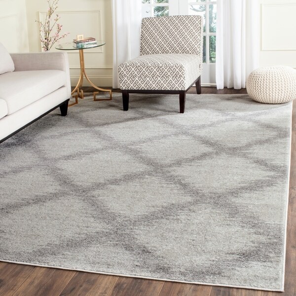 Safavieh Adirondack Modern Trellis Ivory / Silver Rug - 8' x 10'