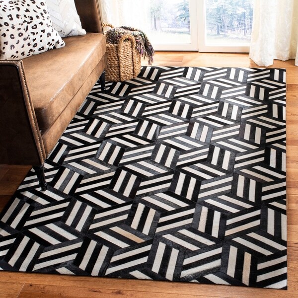 Safavieh Handmade Studio Leather 200 Modern Ivory/ Black Rug - 8' x 10'