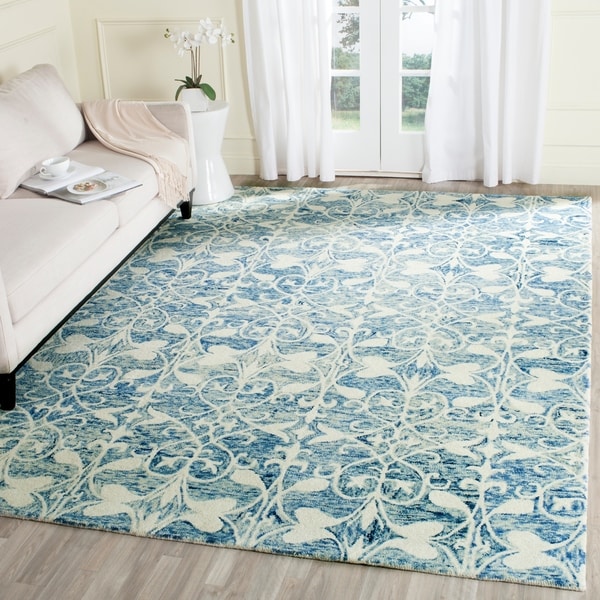 Safavieh Handmade Chatham Dark Blue/ Ivory Wool Rug - 8' x 10'