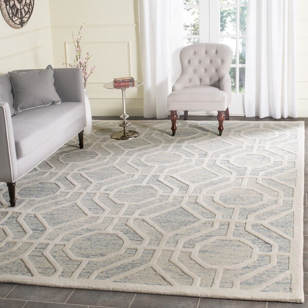 Safavieh Handmade Cambridge Light Blue/ Ivory Wool Rug - 8' x 10'