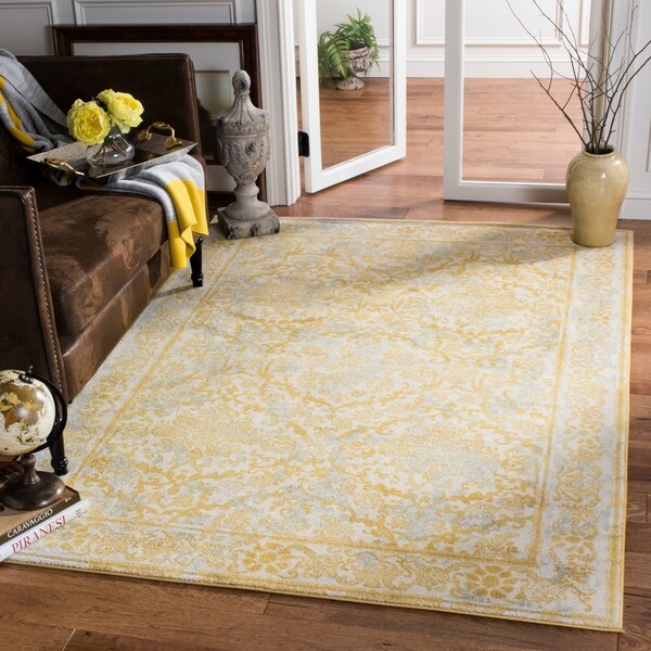 Safavieh Evoke Vintage Oriental Ivory / Gold Distressed Rug - 9' x 12'