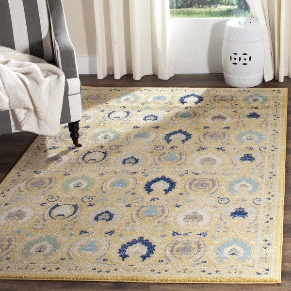 Safavieh Evoke Vintage Gold/ Ivory Distressed Rug - 8' x 10'