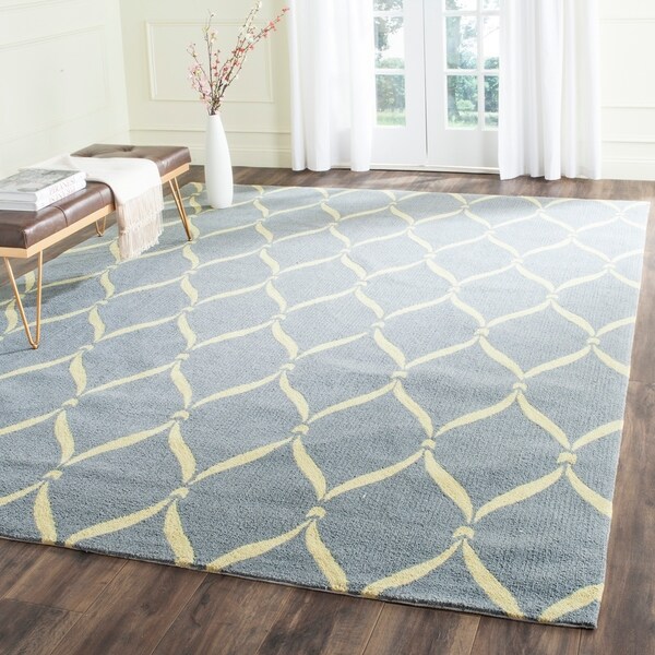 Safavieh Hand-Hooked Four Seasons Light Blue/ Ivory Rug - 3'6 x 5'6