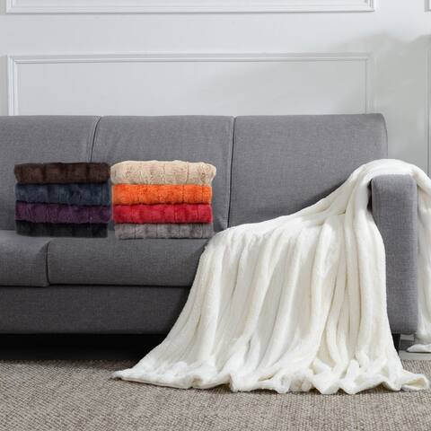 Cheer Collection Faux Fur/ Microplush Reversible Throw Blanket