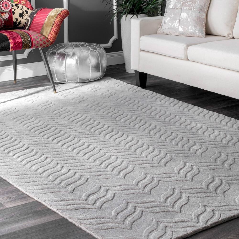 Nuloom Geometric Handmade Carved Chevron Wool Area Rug