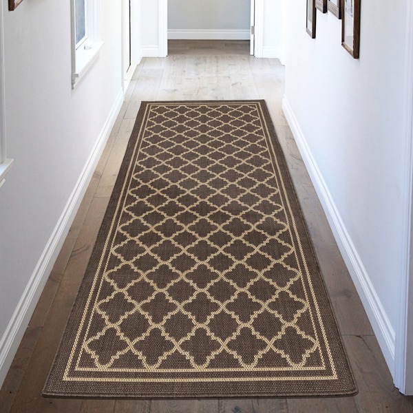 Jardin Collection Moroccan Trellis Design Indoor/Outdoor Runner Rug (2'7 x 7'3)