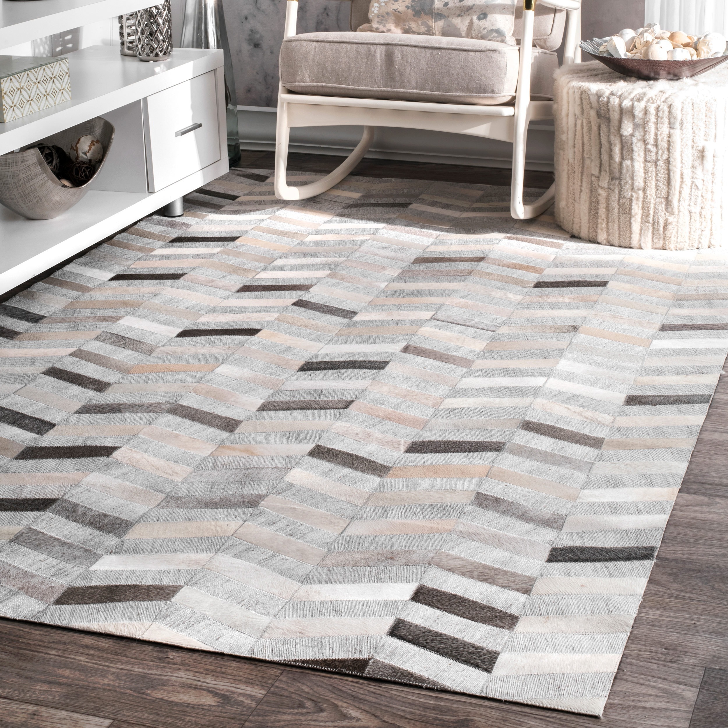 Nuloom Handmade Patchwork Herringbone Leather Viscose Area Rug 5 Nuloom Handmade Patchwork Herringbone Leather Viscose Area Rug 5 X27