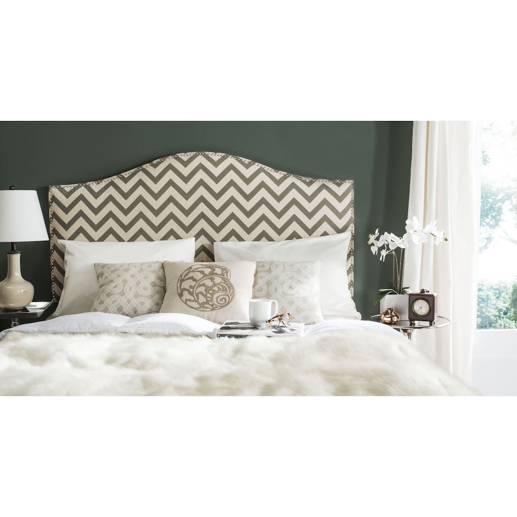 SAFAVIEH Connie Grey/Wheat Chevron Camelback Headboard - Silver Nailhead (Queen)
