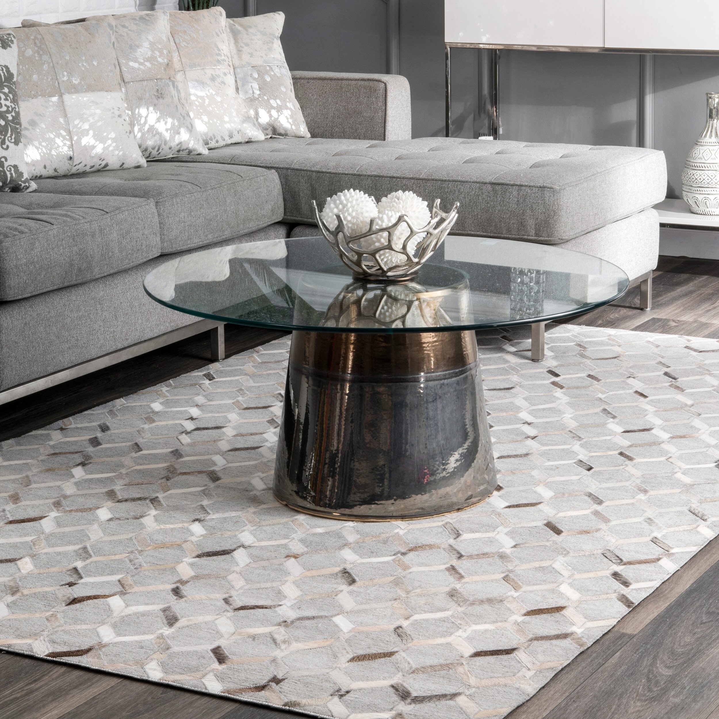 Nuloom Grey Handmade Modern Keyhole Trellis Leather Viscose Area Rug