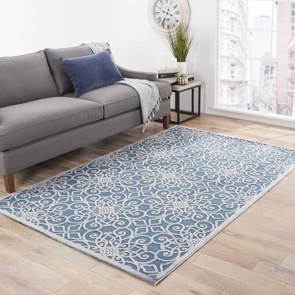 https://ak1.ostkcdn.com/images/products/11111003/Contemporary-Trellis-Chain-And-Tile-Pattern-Blue-Gray-Rayon-Chenille-Area-Rug-9-x-12-37656263-bfba-4942-a34c-baf1849167ba_600.jpg?impolicy=medium