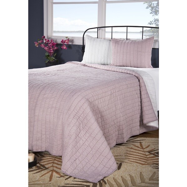 Rizzy Home Gracie Pink Quilt
