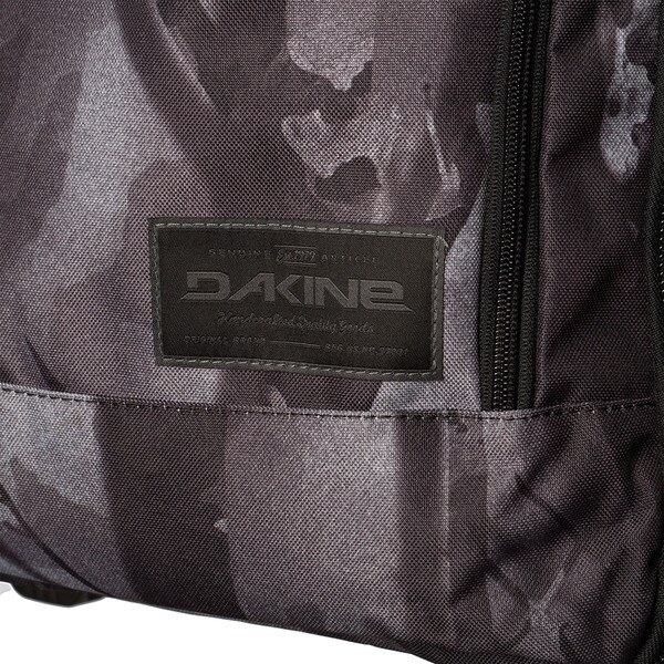 dakine overhead 42l roller luggage