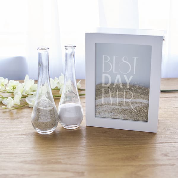 V... comme "vase". 5