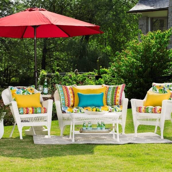 https://ak1.ostkcdn.com/images/products/11170848/Pillow-Perfect-Outdoor-Indoor-Lensing-Wicker-Loveseat-Cushion-d0cc8d40-e7ab-4dce-af67-f9817c26c1d1_600.jpg?impolicy=medium