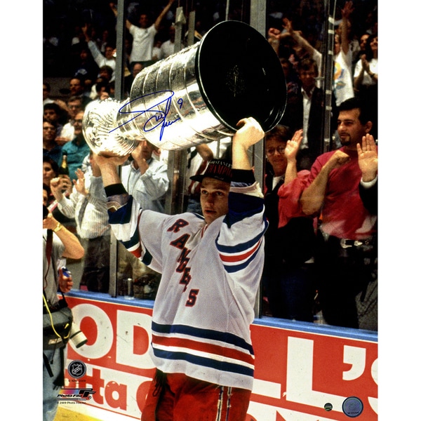 Adam Graves With Stanley Cup Overhead 16x20 Photo