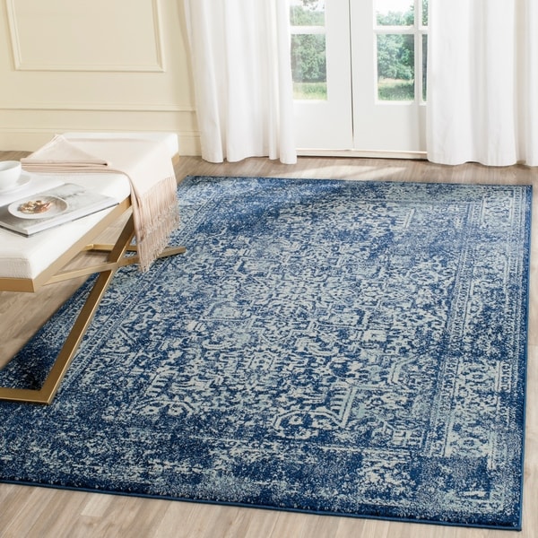 Safavieh Evoke Vintage Oriental Navy / Ivory Distressed Rug - 5'1 x 7'6
