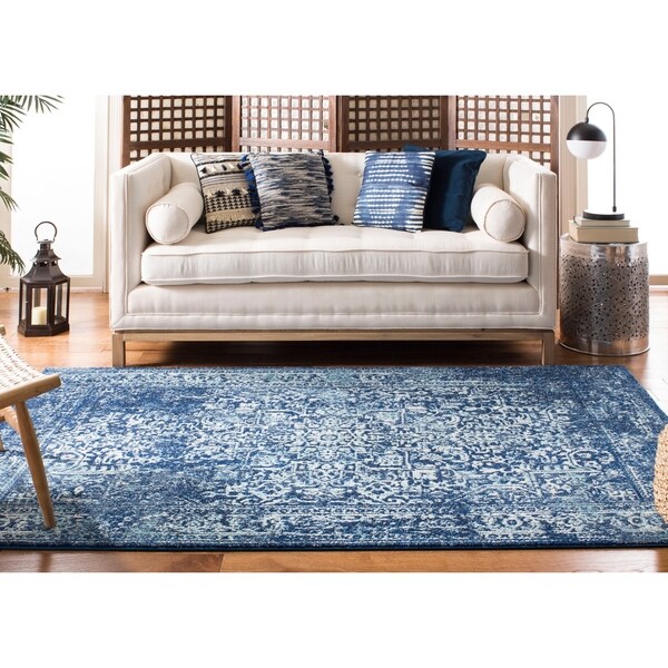 Safavieh Evoke Vintage Oriental Navy / Ivory Distressed Rug - 5'1" x 7'6"