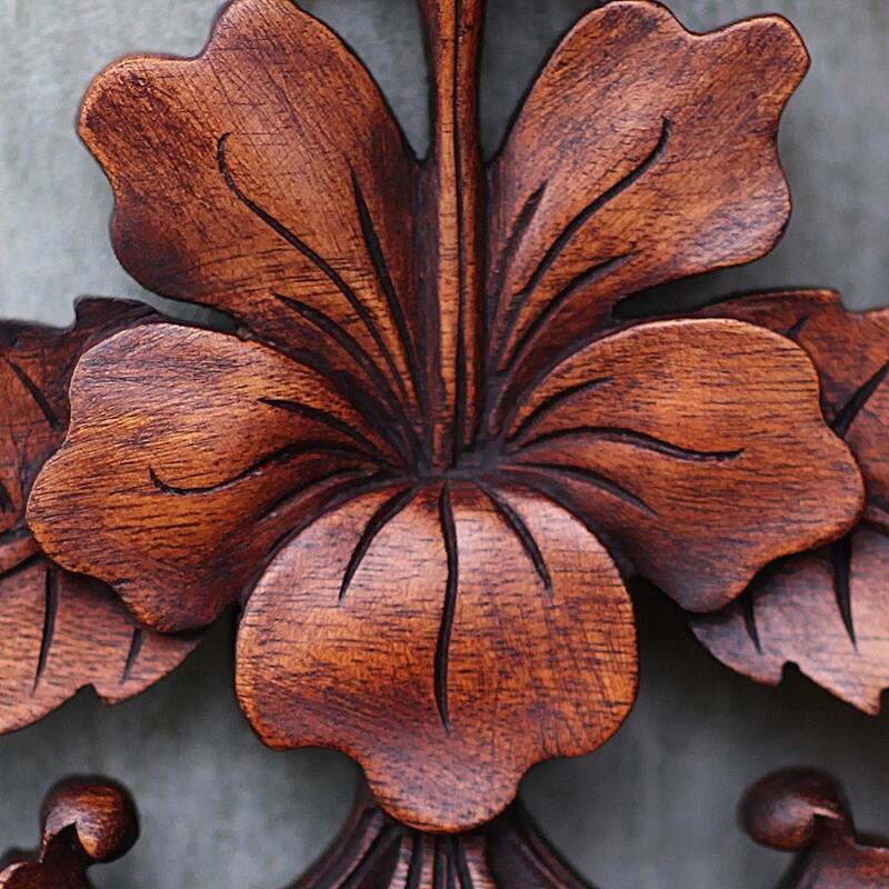 Suar Wood 'Hibiscus' Wall Sculpture