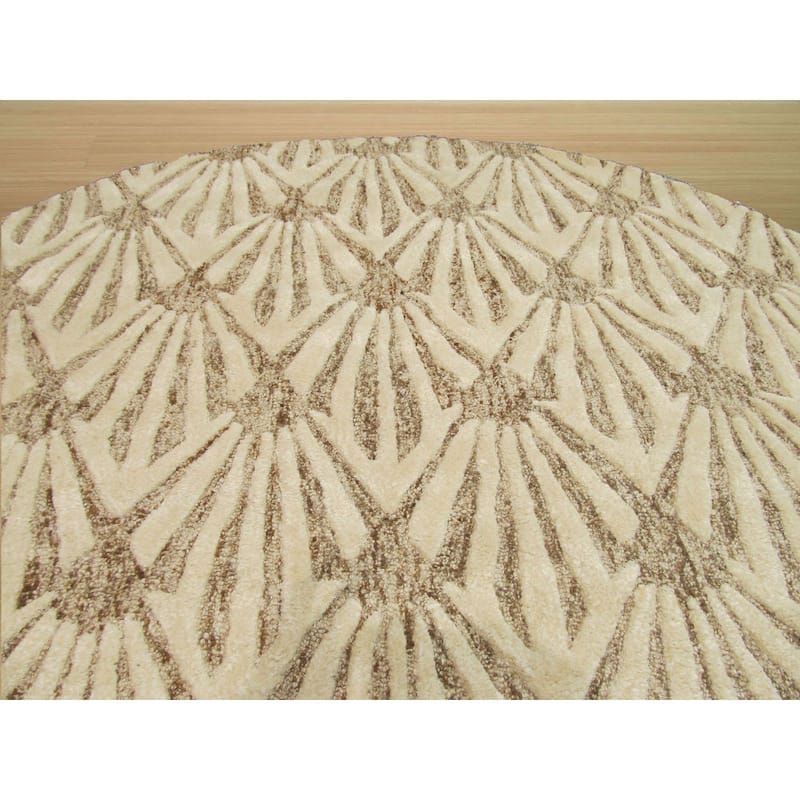 Hand-tufted Wool & Viscose Ivory Transitional Trellis Montego Rug