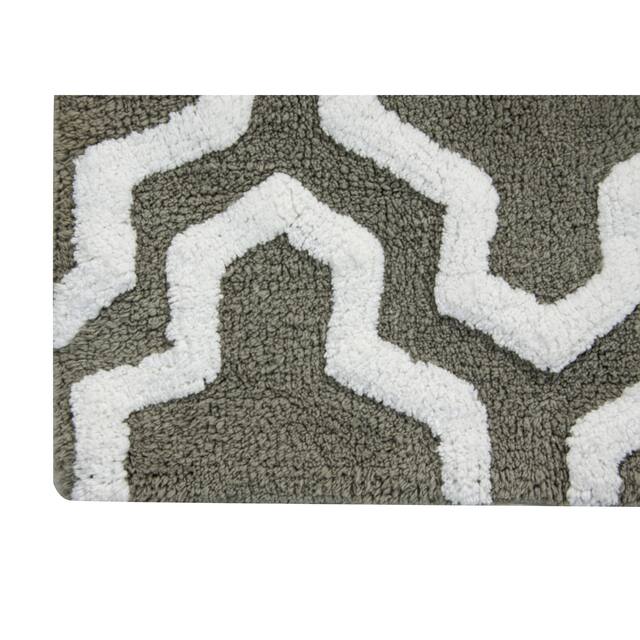 Saffron Fabs Cotton Quatrefoil Bath Rug