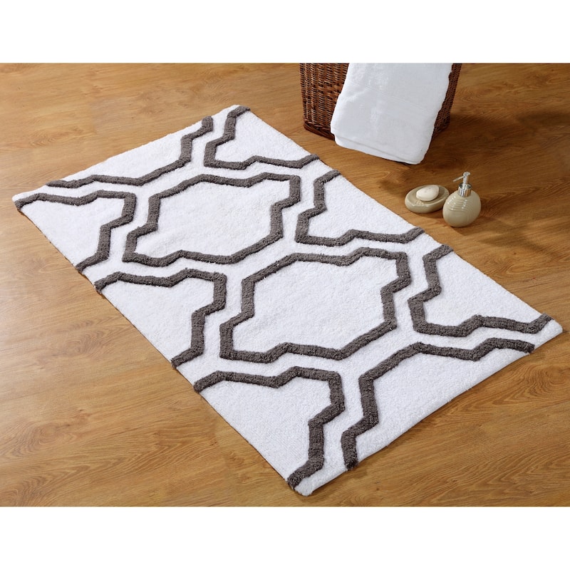 Saffron Fabs Cotton Quatrefoil Bath Rug