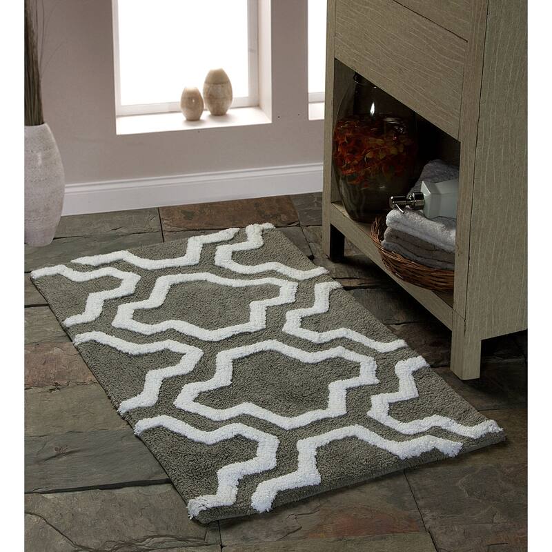 Saffron Fabs Cotton Quatrefoil Bath Rug