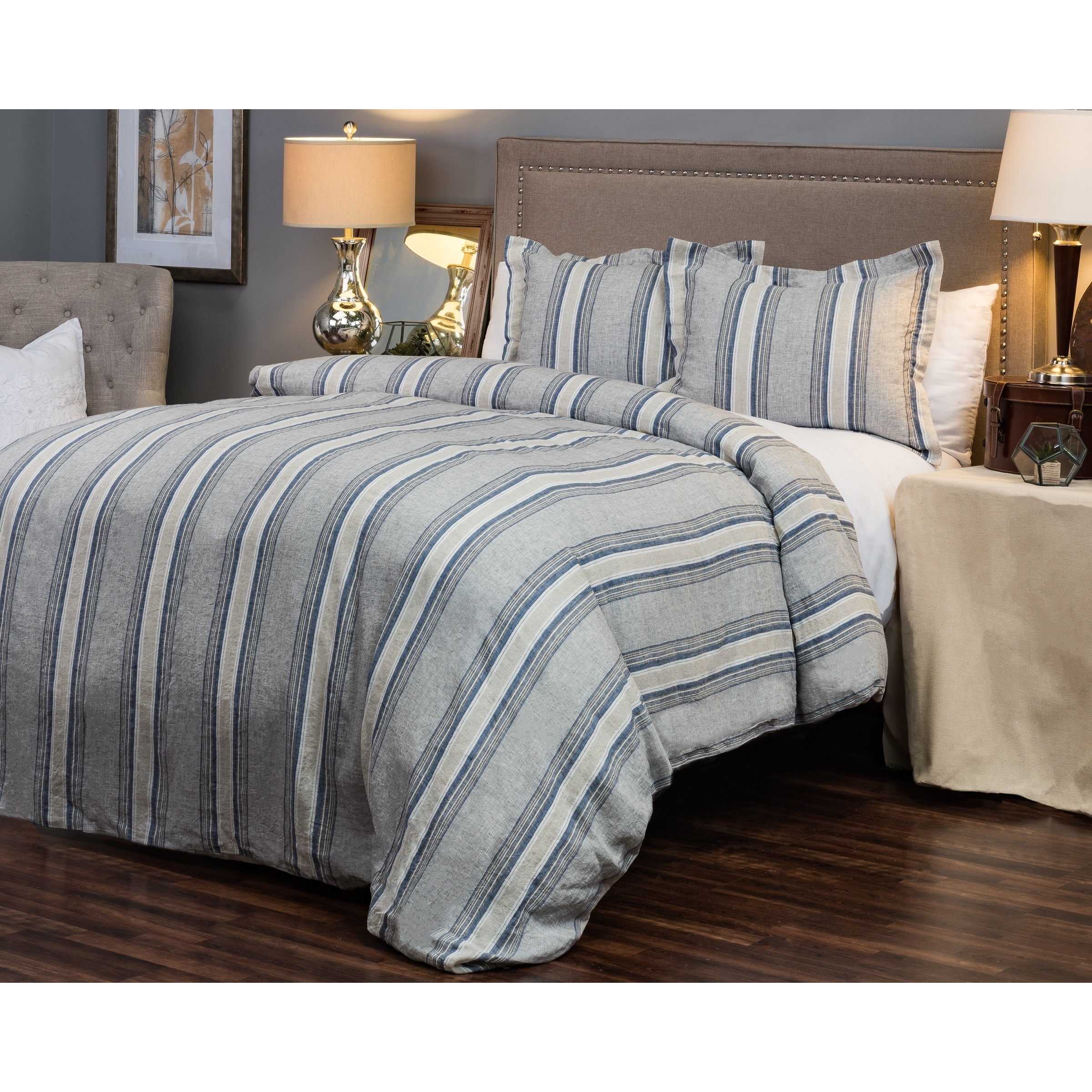 Rizzy Home Willilamson Blue, Beige, and White Striped Duvet