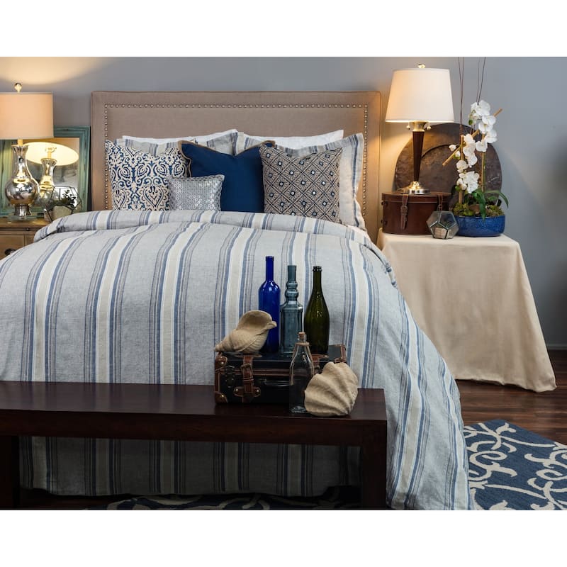 Rizzy Home Willilamson Blue, Beige, and White Striped Duvet
