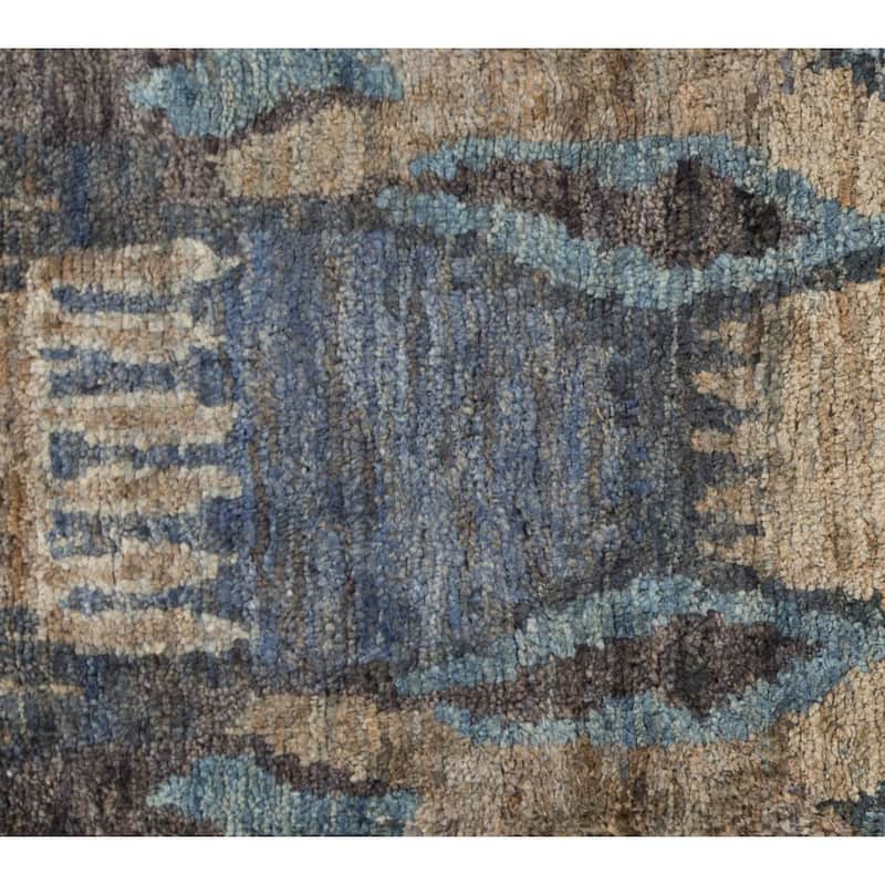 Hand-Knotted Vera Abstract Area Rug