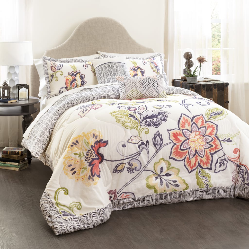 The Curated Nomad Conchita 5-piece Quilted Comforter Set