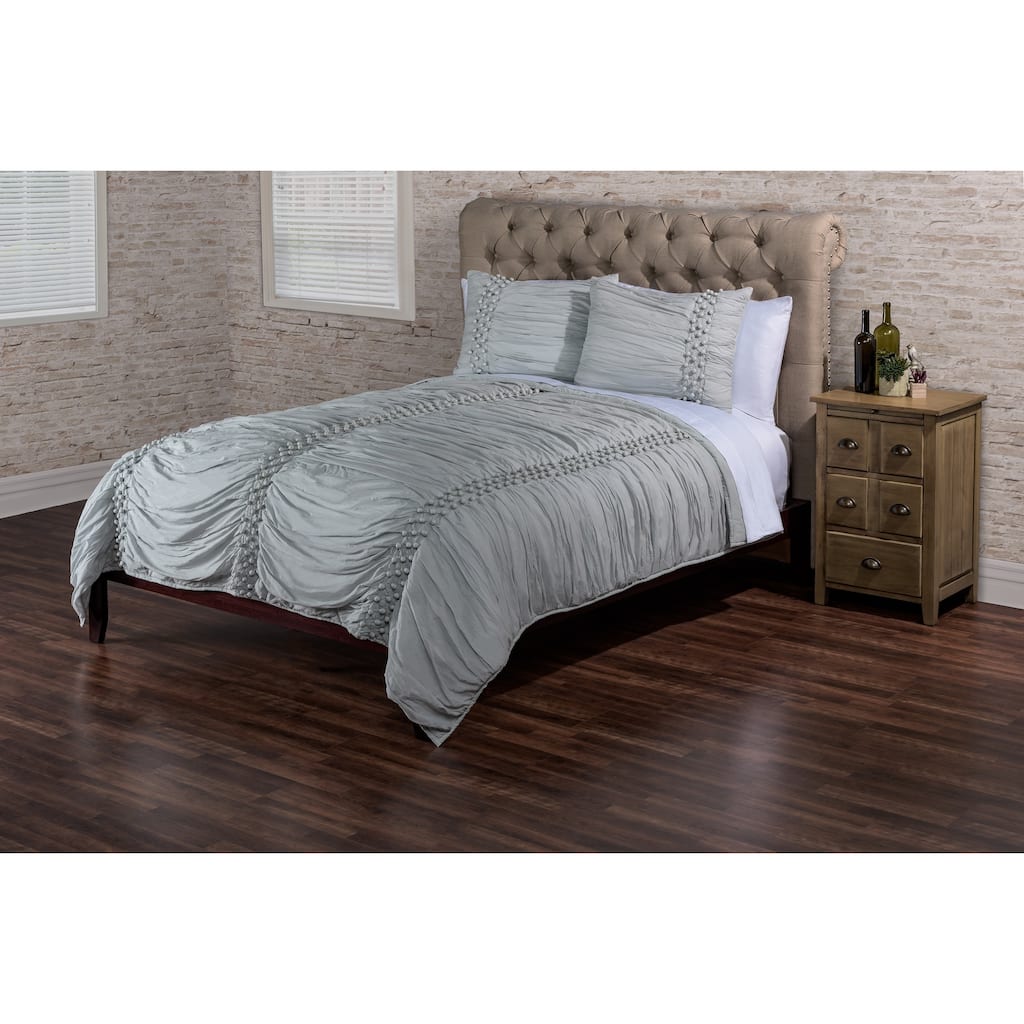 Chelsea Cane Light Blue Quilt by Rizzy Home